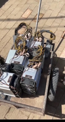 105ksol/S Bitmain Antminer Z11j 1418W ZEC Madenci 228×134×279mm