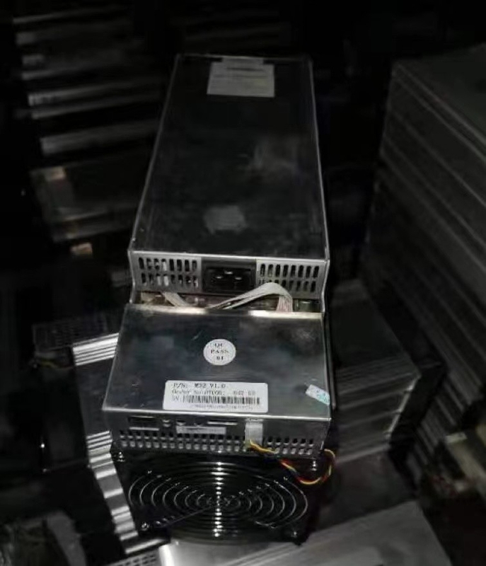 52 J/MH Asic Whatsminer M32 66T 3312W 390mm*155mm*240mm Düşük Güç Tüketimi